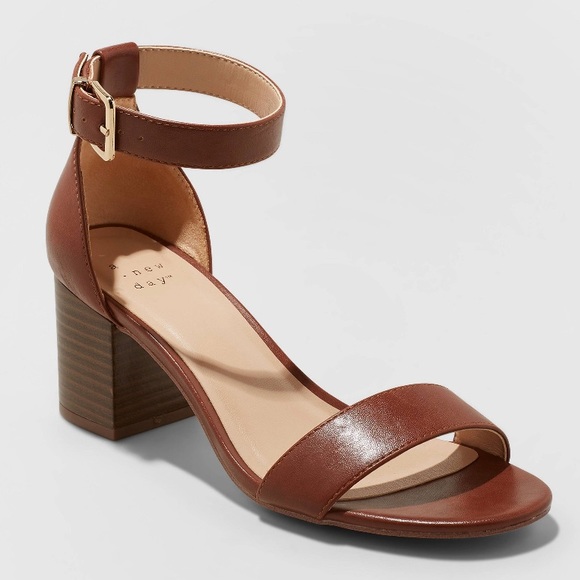 🔥 Faux Leather Mid Block Heel Sandal Pumps - Picture 1 of 3